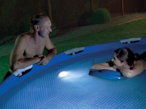 Magnetlys i pool